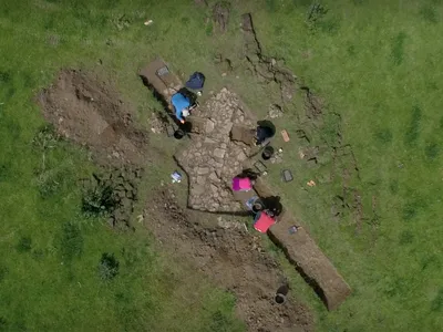 Last May, the team uncovered a telltale sign of the long-lost palace: the base of a centuries-old wall and a foundation.