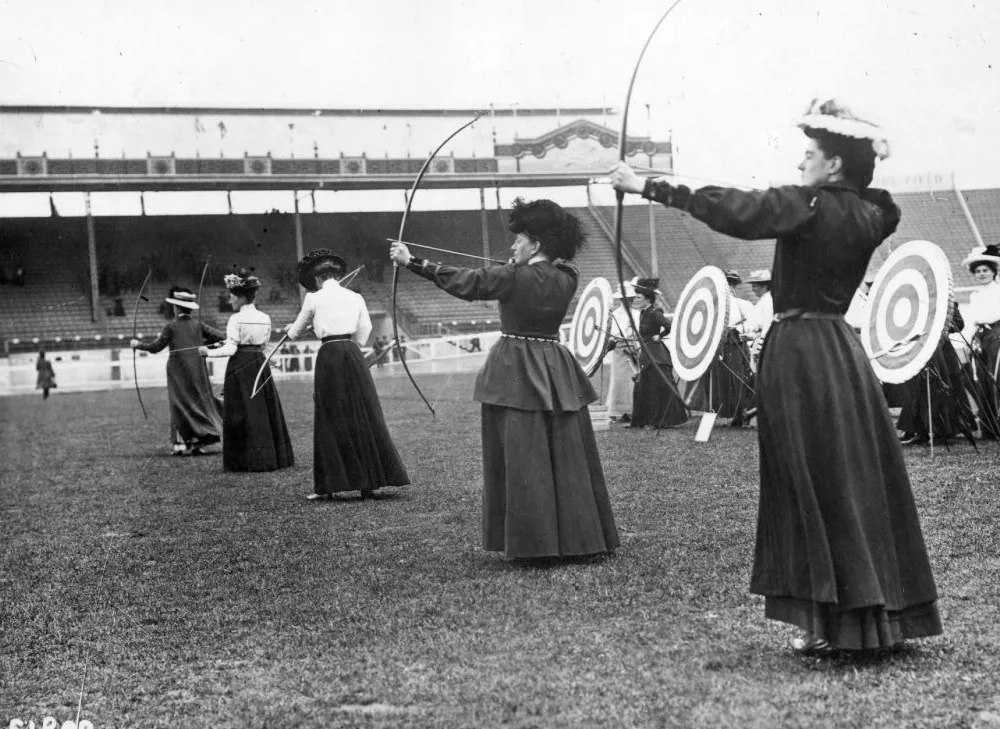 Women archers compete at the 1908 London Olympics